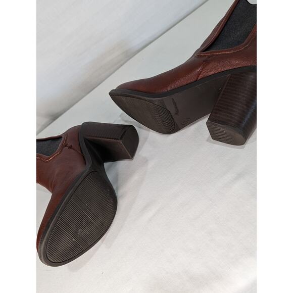Merona Charli Brown Pull On Chelsea Boots Size 8 Block Heel - Picture 5 of 9